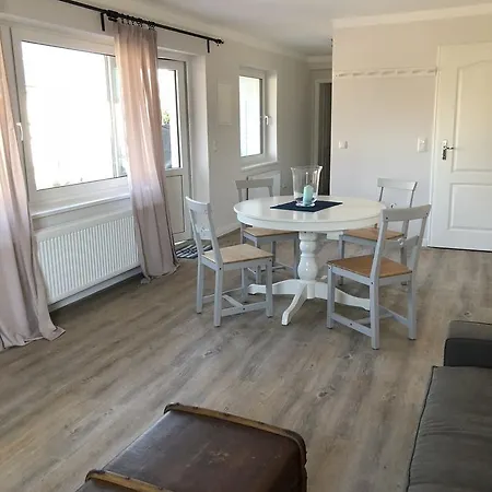 & Ferienunterkuenfte Hus Seeblick * Fehmarn