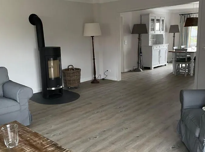 & Ferienunterkuenfte Hus Seeblick *