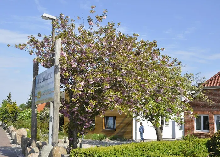 & Ferienunterkuenfte Hus Seeblick מלון