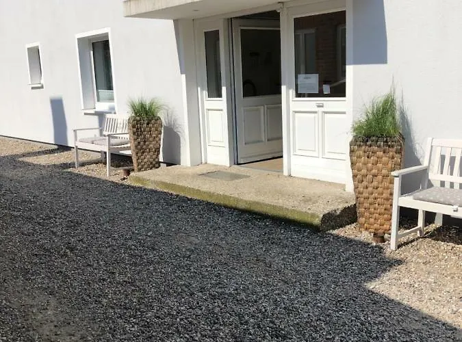 Hotell & Ferienunterkuenfte Hus Seeblick *